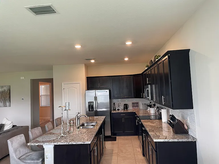 7413 NW Greenspring St — Photo 9