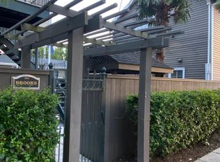 310 Brooks St APT B, New Orleans, LA 70124