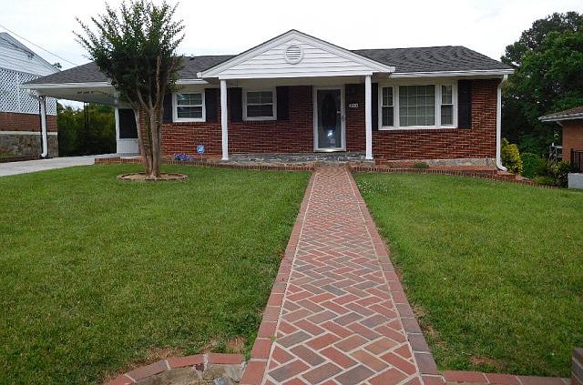 1st image of 165 Franklin Ct