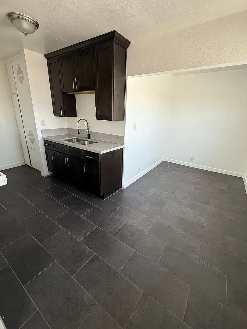 Spacious 3bed2bath Apartment in South LA — Photo 3