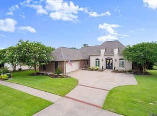 18380 Lake Harbor Ln, Prairieville, LA 70769