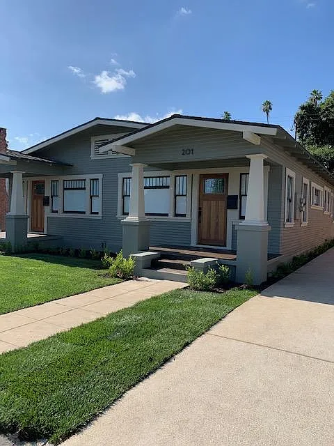 201 W 19th St