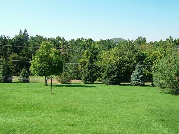 3rd image of 620 Arrowhead Dr