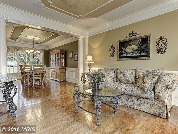 3rd image of 2227 Greencedar Dr