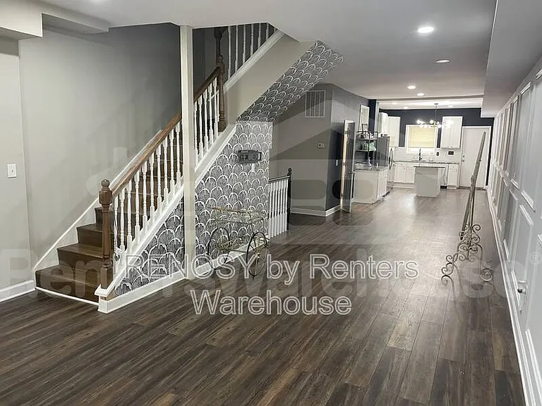 815 Chauncey Ave — Photo 3