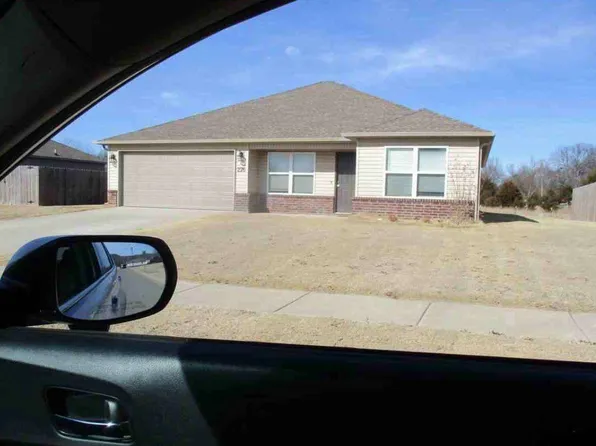 276 Justin St, Elkins, AR 72727