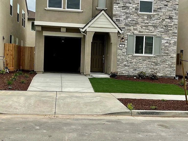 368 Shafer Ave — Photo 1