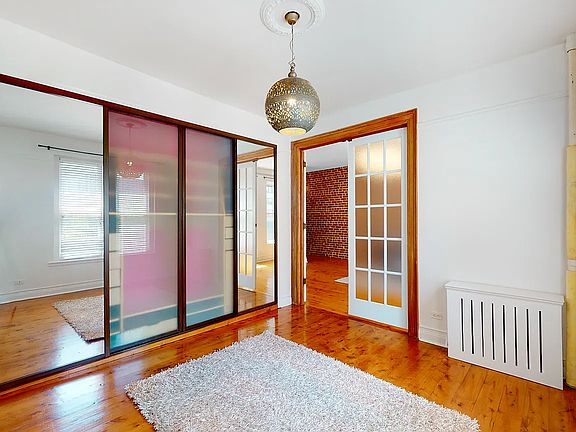 3rd image of 345 W 70th St #5CD