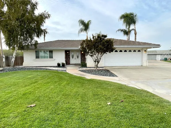 1388 W Dickenson Ferry Rd, Merced, CA 95341