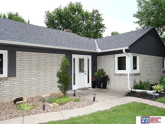 3rd image of 1600 S 4th Ave