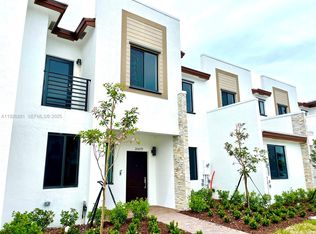 20679 NE 7th Pl, Miami, FL 33179