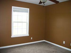 5th image of 20 Mountain Crest Dr