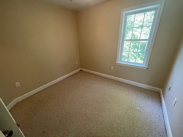 857 Temple St #D1 — Photo 9