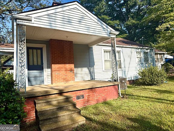 3rd image of 2402 N Broad St