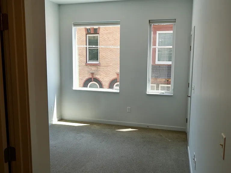 1300 N Ogden St #202 — Photo 11
