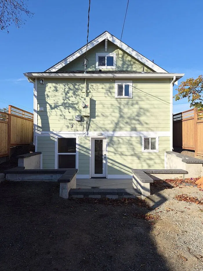 1 bed, 1.0 bath, 600 sqft, $1,800 — Photo 1