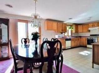 8 Randall Way, Randolph, MA 02368