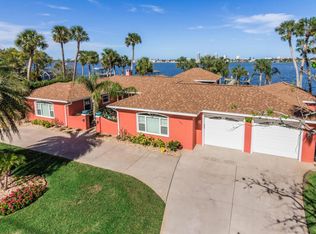 1601 Riverside Dr, Holly Hill, FL 32117