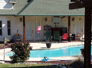 415 Novy Rd, Ennis, TX 75119