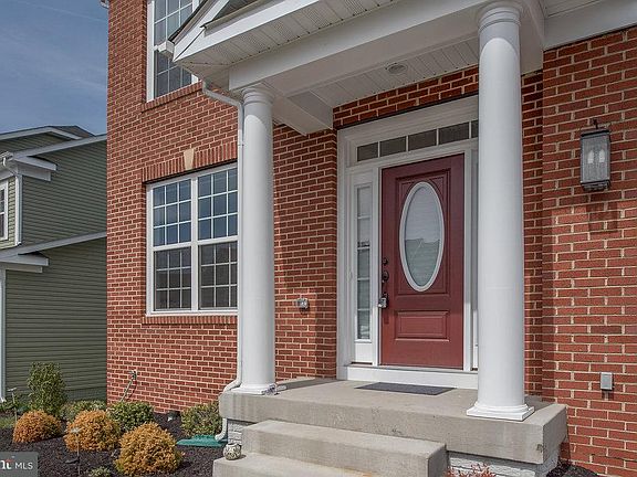 3rd image of 18 Corin Way