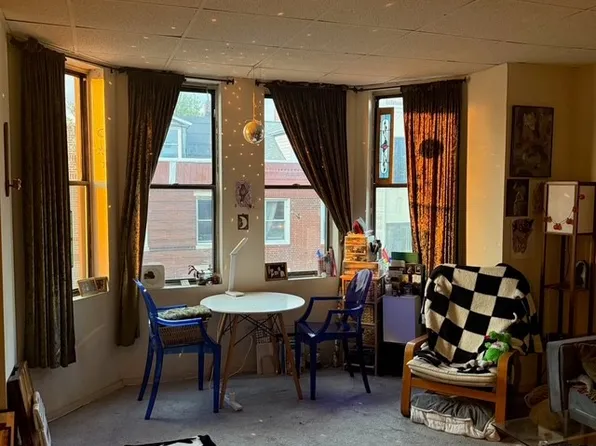318 South St APT 3F, Philadelphia, PA 19147