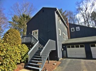 72 Stillwater Rd #A, South Deerfield, MA 01373