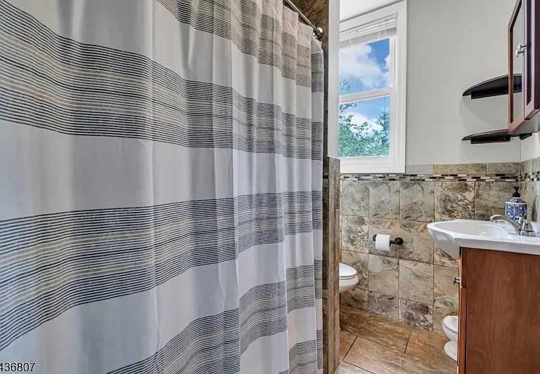 10 Vermont St #2 — Photo 8