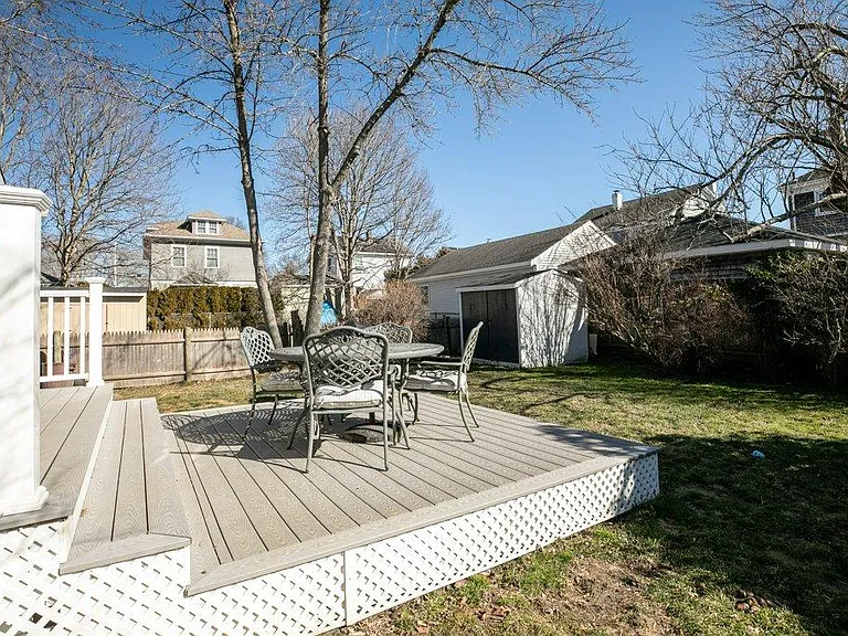 9 Hillside Ave — Photo 17