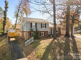 1323 Ranch Rd, Charlotte, NC 28208