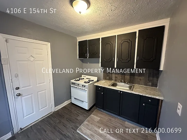 4106 E 154th St — Photo 3