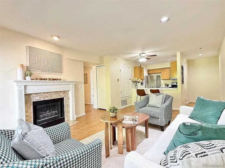 444 S Kittredge St — Photo 21