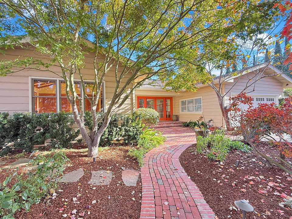 1st image of 335 Claremont Way