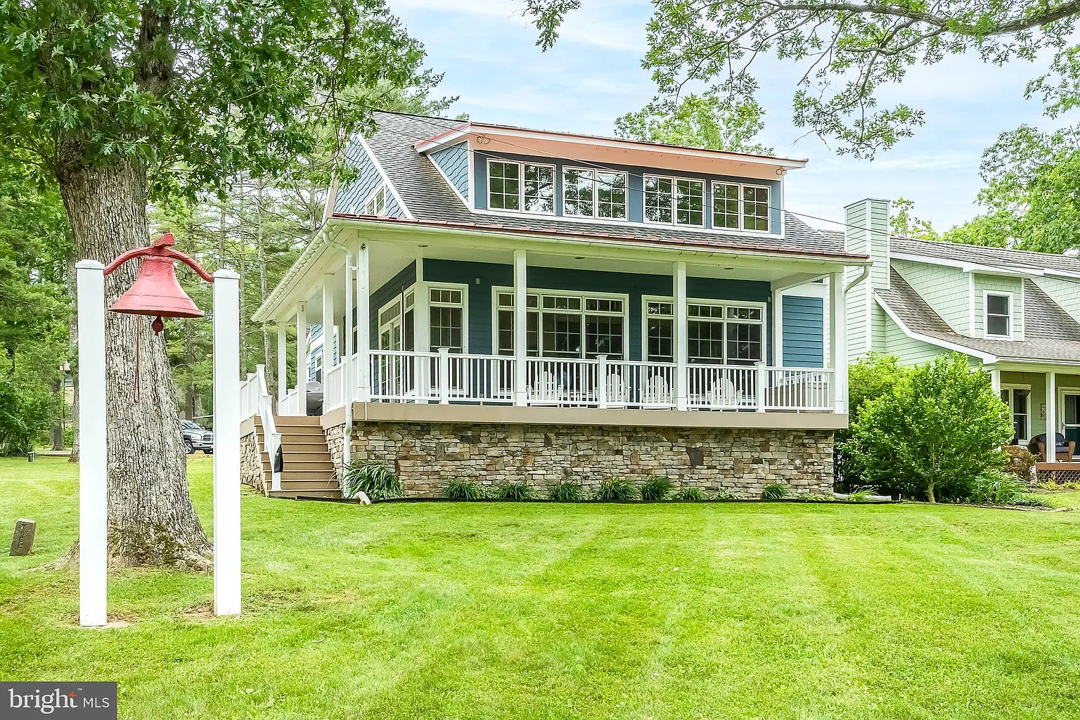 84 Whispering Way photo 1