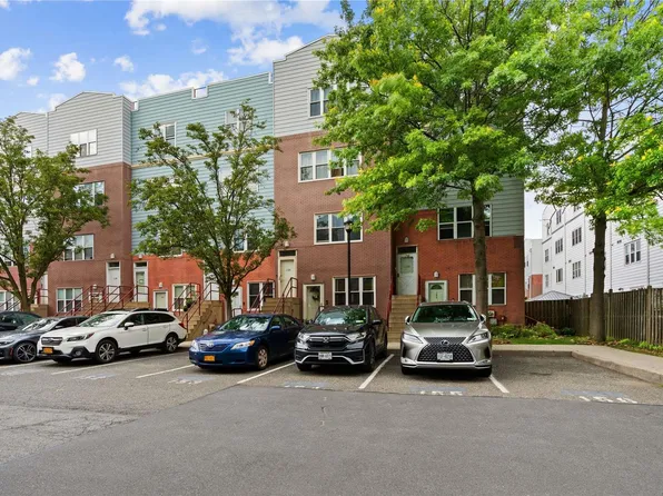 106 Admiral Lane #4106B, Bronx, NY 10473