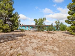 5124 Luna Rd, Phelan, CA 92371
