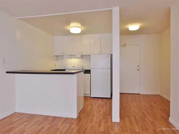 3rd image of 1175 Ellis St APT C211