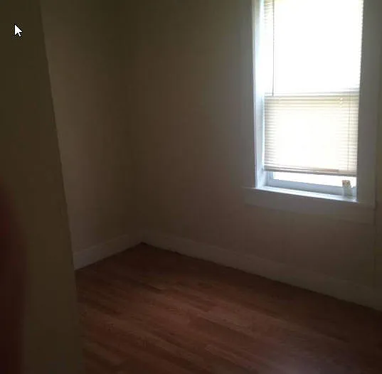 911 2nd Ave E — Photo 10