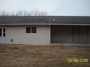 8 Green St, Glenwood, IA 51534