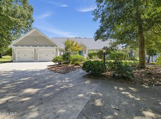 711 N Green Tee Road, Hampstead, NC 28443