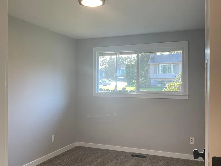 8745 SW Comanche Way — Photo 10