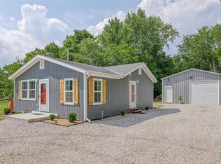 6000 E 187th St, Belton, MO 64012