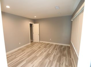 14541 Dickens St, Sherman Oaks, CA 91403