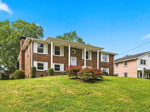 3rd image of 273 Richbriar Rd