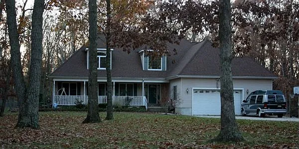 13 Oakland Dr photo 1