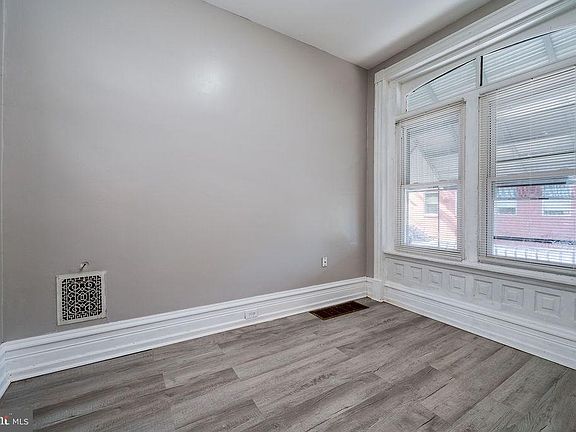 5th image of 447 N 2nd St