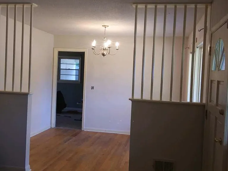 8116 Spring Flower Rd — Photo 5