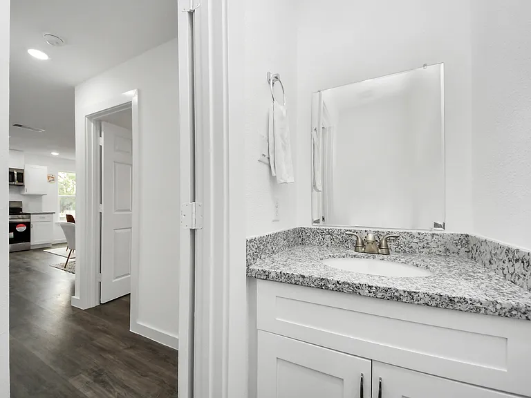 3910 Woolworth St — Photo 10