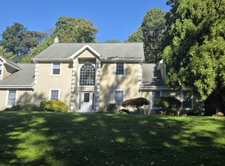 3066 Pricetown Rd, Temple, PA 19560