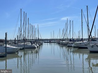 319 Potomac Ave #105, Quantico, VA 22134