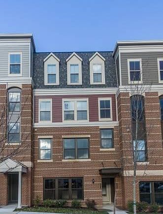 3rd image of 3992 Norton Pl